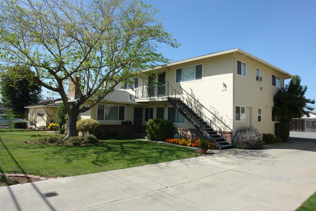3235 Myles Ct in San Jose, CA - Foto de edificio