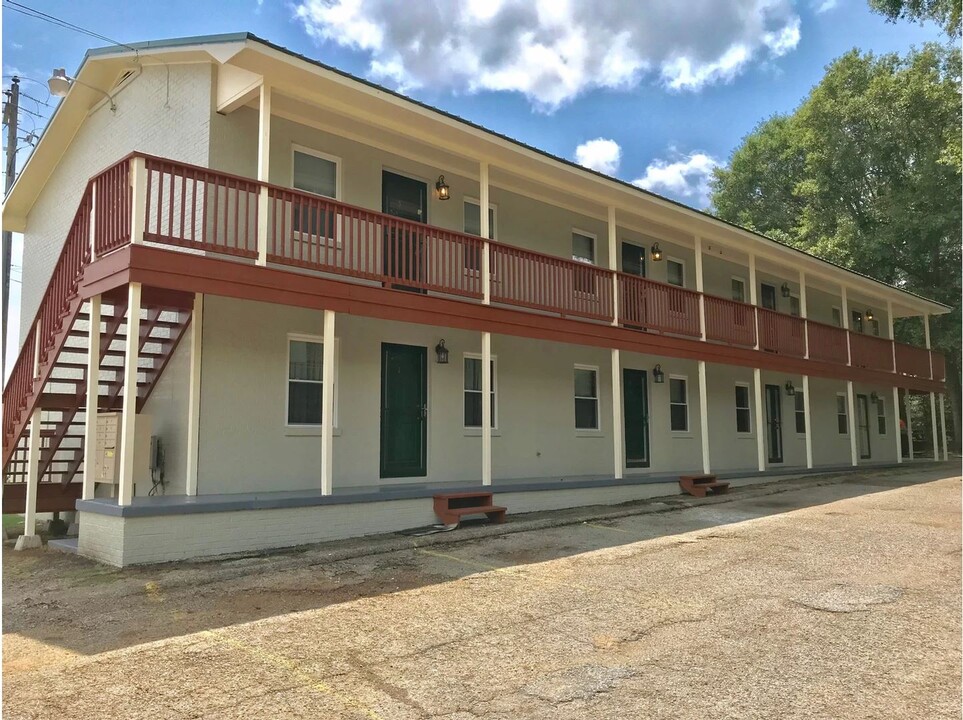 Oxford Hill Apartments in Oxford, AL - Building Photo