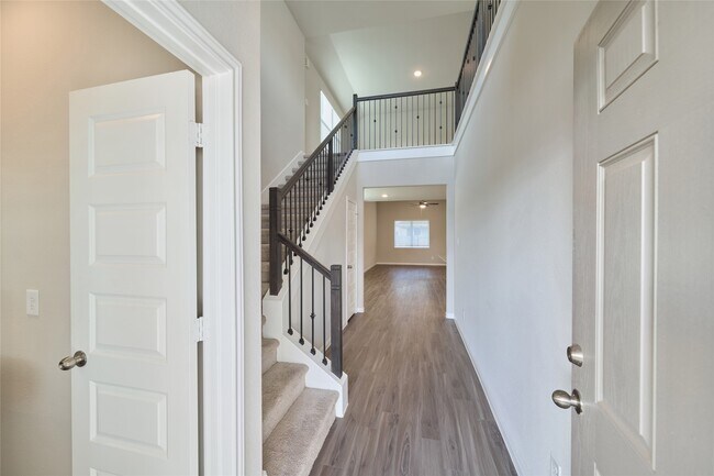 property at 2460 Shellcracker Dr