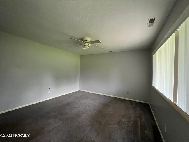 200 Ramsey Dr photo'