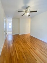 627 W Melrose St in Chicago, IL - Building Photo - Building Photo