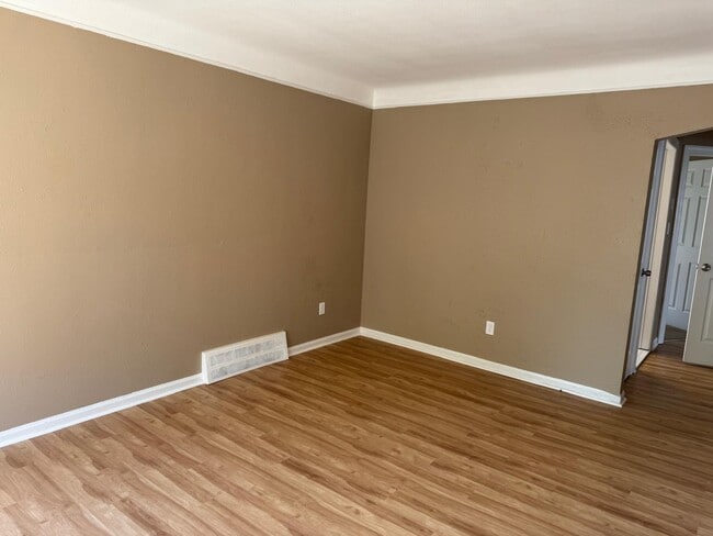 19357 Blackstone St in Detroit, MI - Building Photo - Building Photo