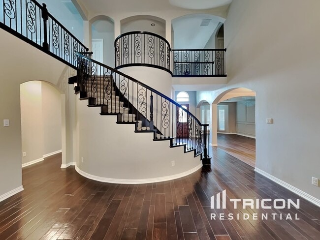 131 Lake Trail Dr in Red Oak, TX - Building Photo - Building Photo