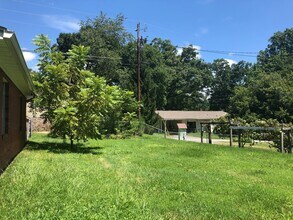 103 9th St in Black Mountain, NC - Building Photo - Building Photo