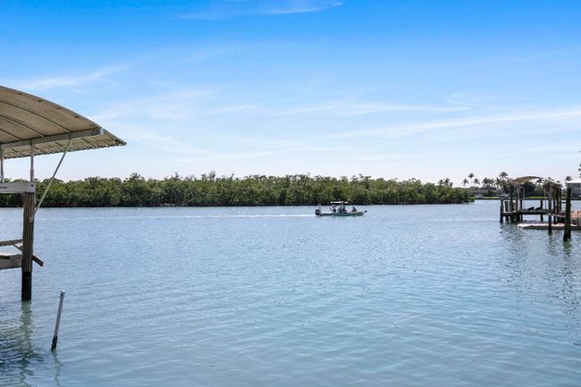 174 Trinidad St in Naples, FL - Foto de edificio - Building Photo