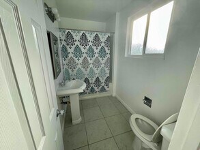 933 6th St in Santa Monica, CA - Building Photo - Building Photo