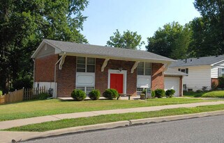 12428 Marine Ave in Maryland Heights, MO - Building Photo