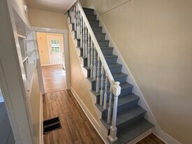 9 Gowen St in Sanford, ME - Building Photo