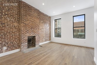 1463 Fulton St in Brooklyn, NY - Building Photo - Interior Photo