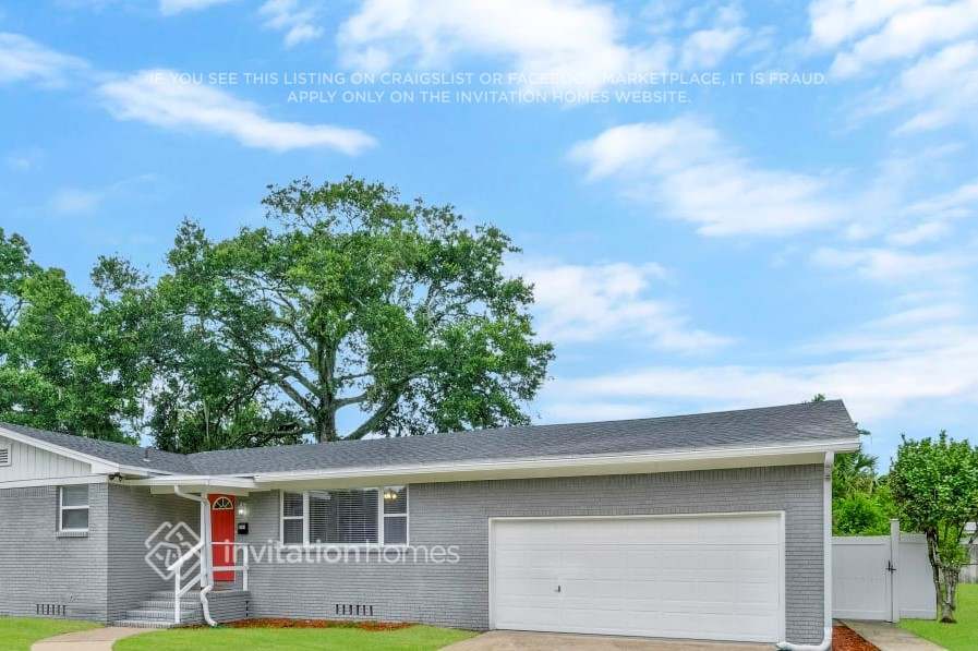 8519 Lamanto Ave N in Jacksonville, FL - Building Photo