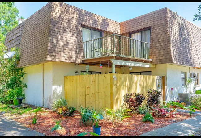 property at 105 Springwood Square