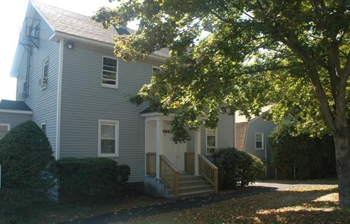 22 Garrison Ave in Durham, NH - Building Photo