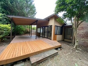 1307 SW 355th Pl in Federal Way, WA - Building Photo - Building Photo