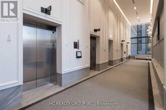 3-803 Gloucester St in Toronto, ON - Building Photo - Building Photo