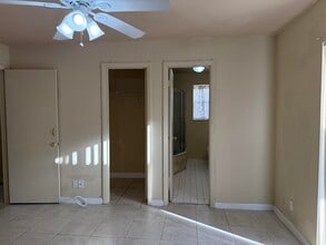 4941 Marbella Rd N in West Palm Beach, FL - Building Photo - Building Photo