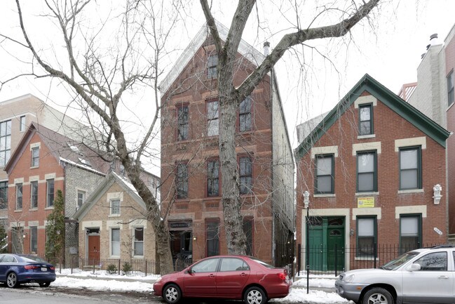 1059 N Hermitage Ave in Chicago, IL - Foto de edificio - Building Photo