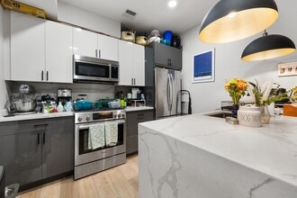 300 Somerville Ave in Somerville, MA - Building Photo - Building Photo