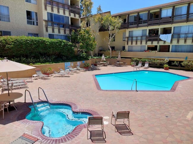 property at 5600 Kensington Way