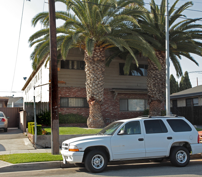 1547 Torrance Blvd in Torrance, CA - Foto de edificio