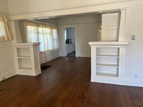 640 W 16th St, Unit 640 in San Pedro, CA - Building Photo - Building Photo