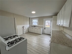 626 Lewis St in Elmira, NY - Building Photo - Building Photo