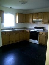 705 Adams St in Elizabeth City, NC - Building Photo - Building Photo