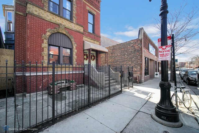 2249 W Taylor St-Unit -1 in Chicago, IL - Building Photo - Building Photo