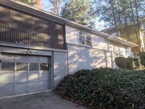 206 9th St in Black Mountain, NC - Building Photo - Building Photo