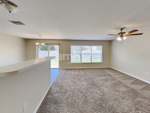 10714 Boyette Creek Blvd in Riverview, FL - Foto de edificio - Building Photo