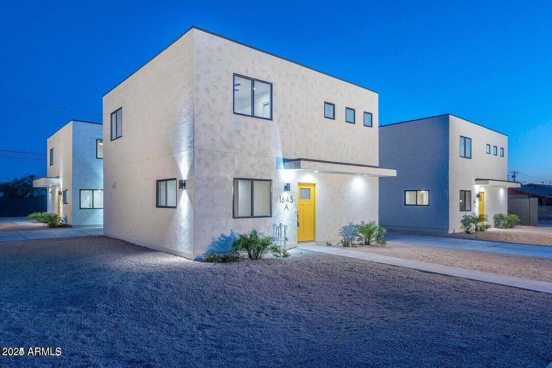 1641 E Monroe St in Phoenix, AZ - Building Photo