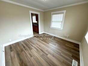 360 Drake Ave in Monterey, CA - Building Photo - Building Photo