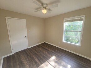 3213 Avenue O-Unit -Unit #A in Galveston, TX - Building Photo - Building Photo