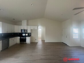 8405 Frankie Lou St in Bakersfield, CA - Building Photo - Building Photo