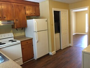 1207 Fair Rd in Statesboro, GA - Building Photo - Building Photo