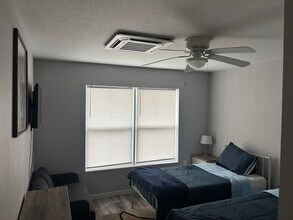 7010 Jones Rd in Odessa, FL - Building Photo - Building Photo