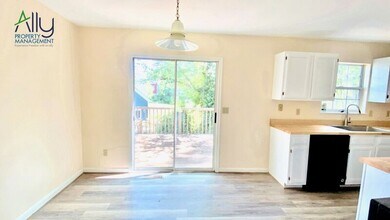 506 Moseley Dr in Charlottesville, VA - Building Photo - Building Photo