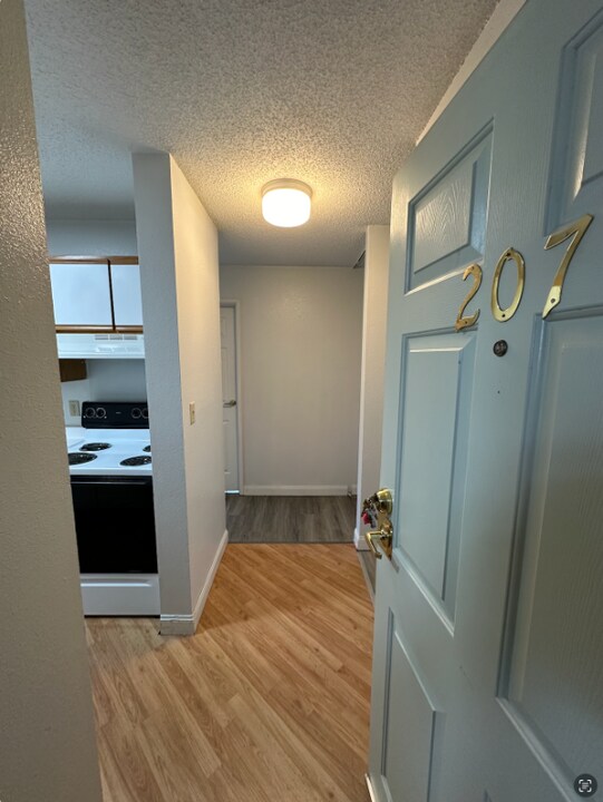 1518 1st St E in Thief River Falls, MN - Building Photo