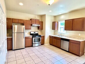 4724-4724 SE 65th Ave in Portland, OR - Building Photo - Building Photo