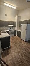 409 Greenlake Dr in Hopkins, SC - Building Photo - Building Photo