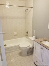 8340 NW 103rd St-Unit -201D in Hialeah Gardens, FL - Building Photo - Building Photo