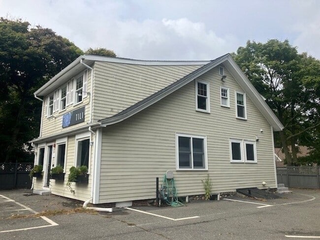 11 Vinnin St in Salem, MA - Building Photo - Building Photo