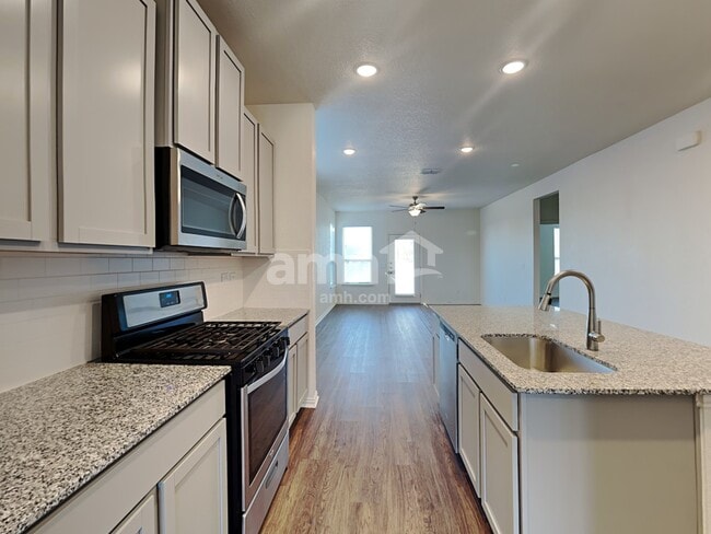 457 Pebble Bend in New Braunfels, TX - Building Photo - Building Photo