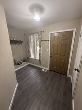 2404 N Gray St in Pocola, OK - Building Photo - Building Photo