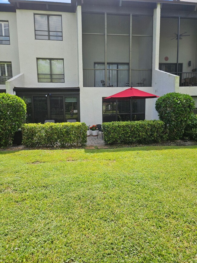 property at 900 Greensward Ln