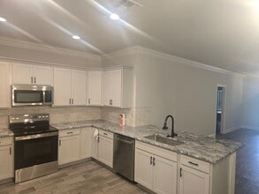 3228 Sarah St in Bossier City, LA - Building Photo - Building Photo