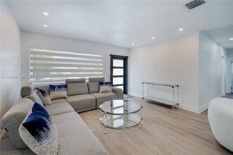 1931 SW 22nd Ave in Fort Lauderdale, FL - Building Photo - Building Photo