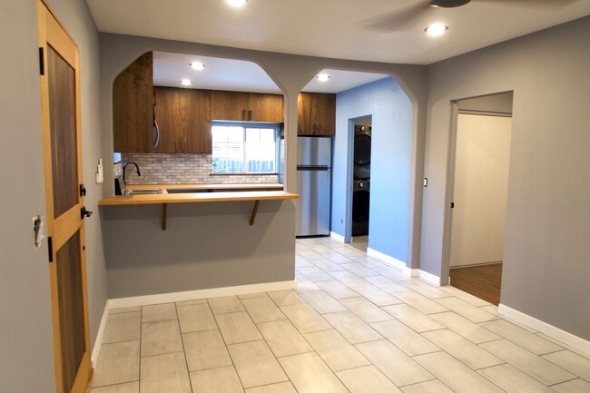 3547 E Green St, Unit B in Pasadena, CA - Building Photo - Building Photo