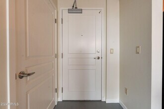 114 Adams St-Unit -301 in Phoenix, AZ - Building Photo - Building Photo