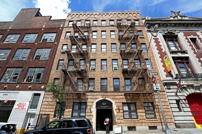 517 W 161st St in New York, NY - Foto de edificio - Building Photo