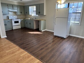 219 W 8th St in Pontotoc, MS - Building Photo - Building Photo